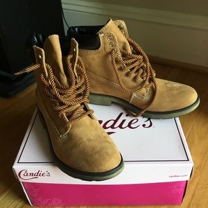 Candie's boots 7.5